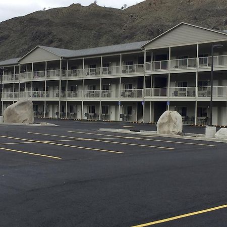 Yellowstone Big Rock Inn Gardiner Exteriér fotografie